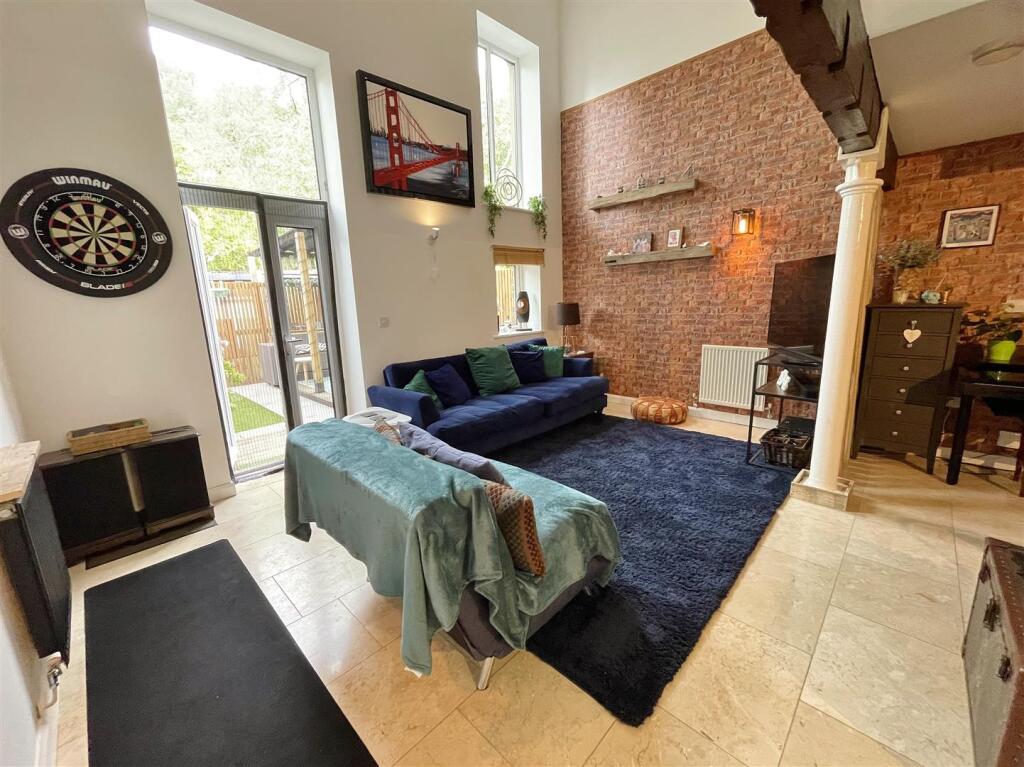 Lounge Area