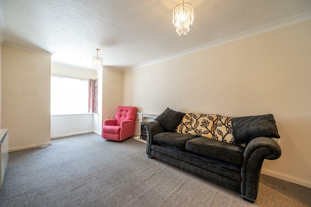 Flat 14 Maple Court 23 4.jpg