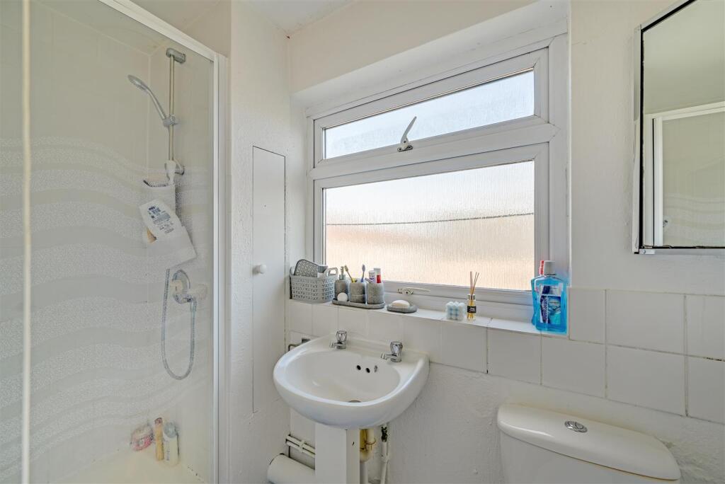 shower room.jpg