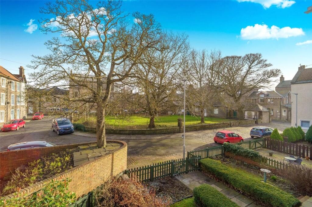 Palace Green