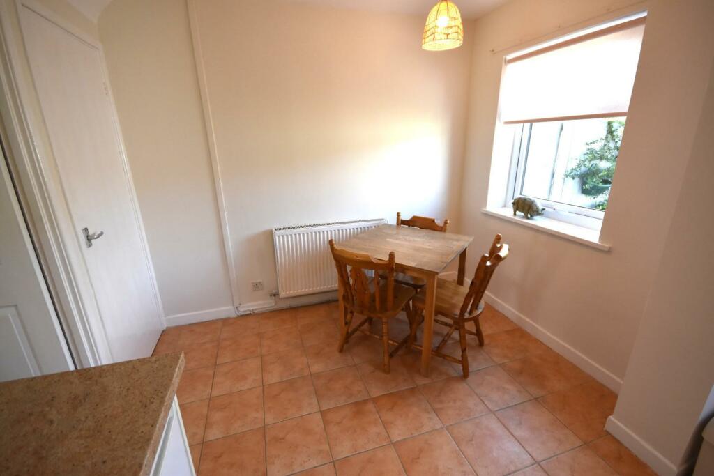 KITCHEN DINING ROOM