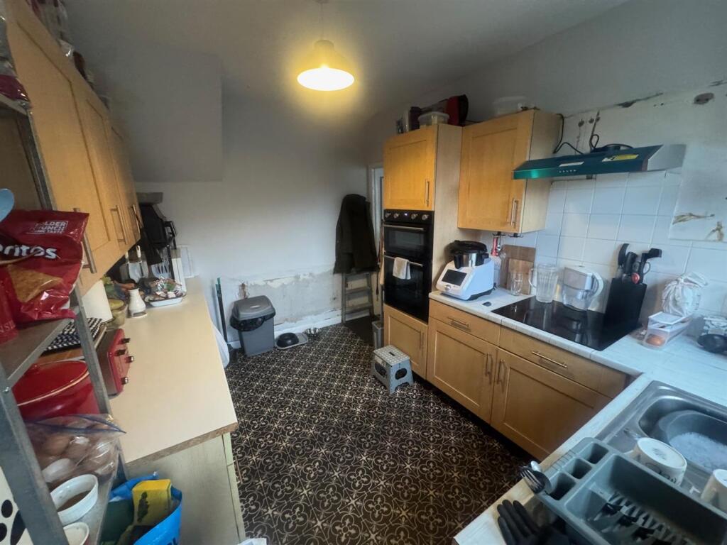 kitchen reverse angle.jpg
