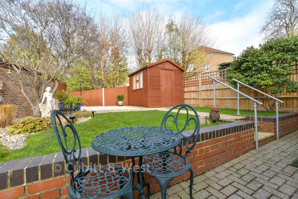 Patio / Decking