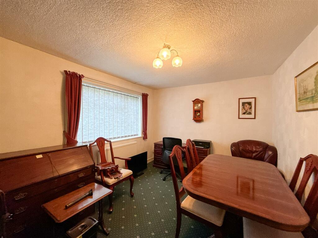 Dining Room .jpg