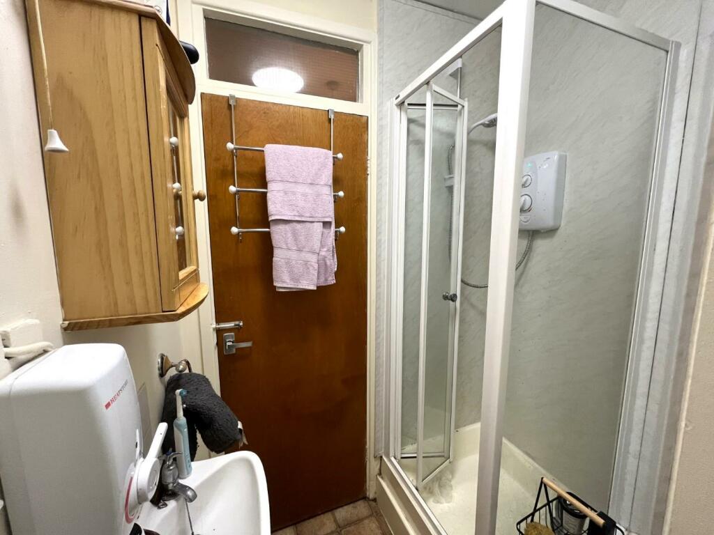 Shower room.jpeg
