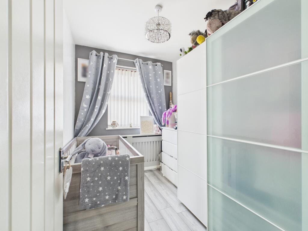 CAM03729G0-PR0068-STILL004