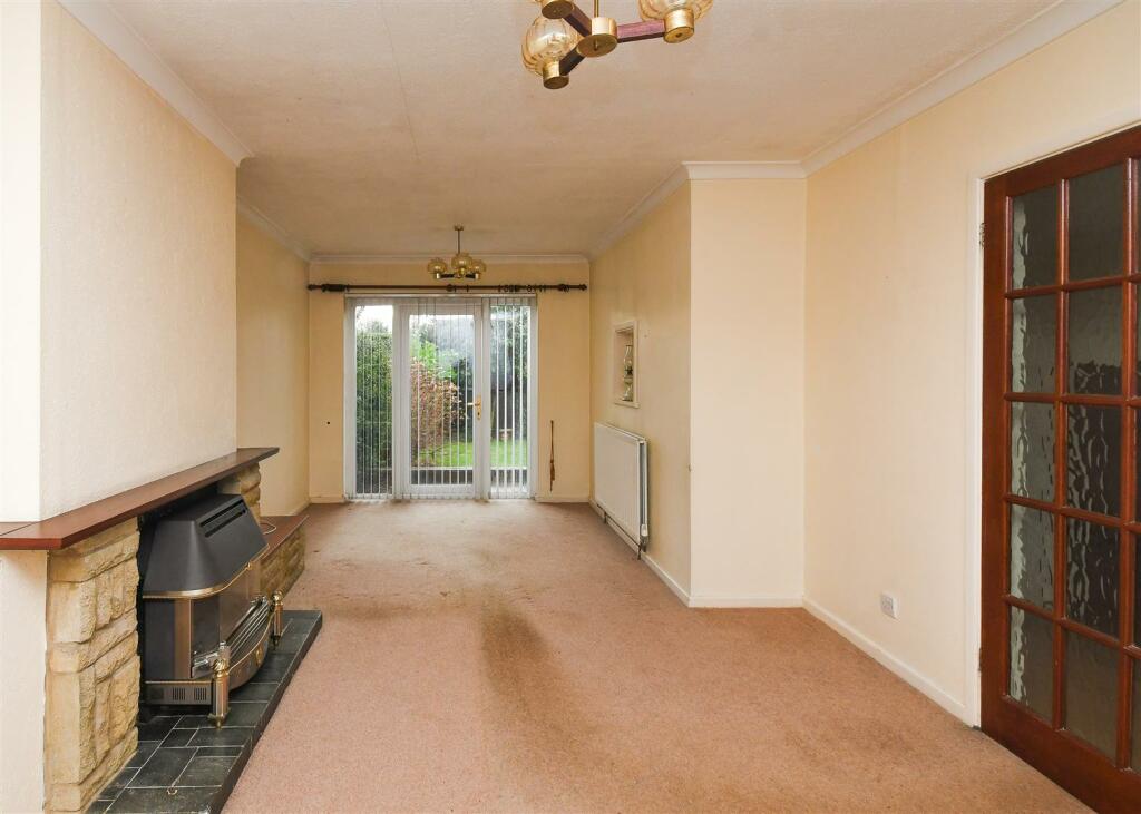 2 Ounsdale Crescent - Living Dining Room RevA.jpg