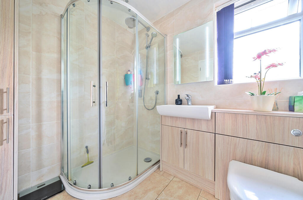 1295270-65-683078...