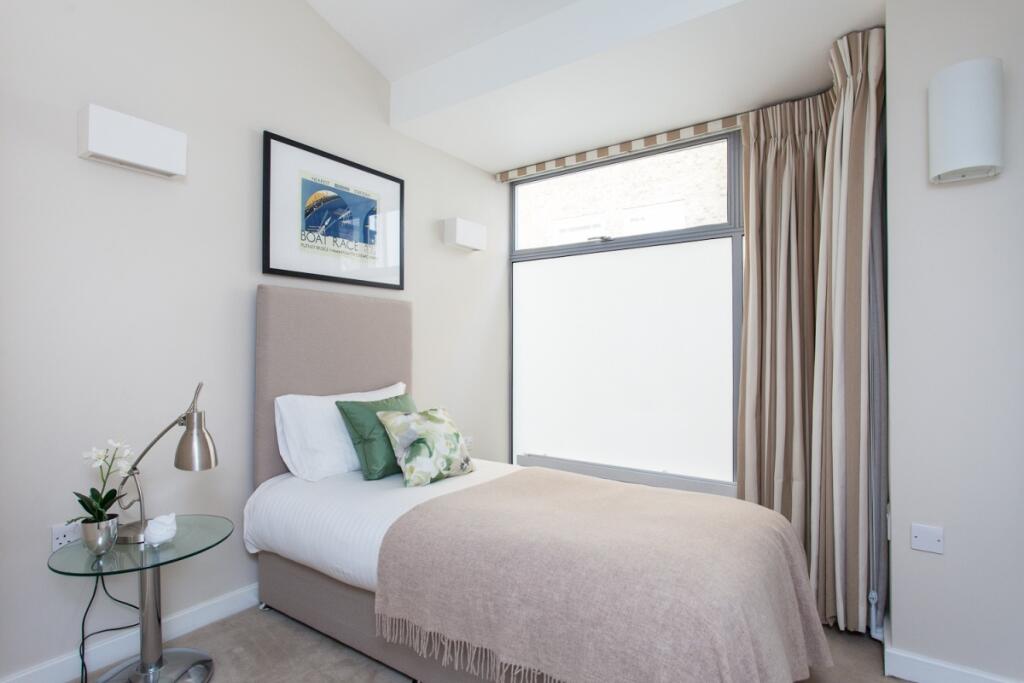 Second double bed...