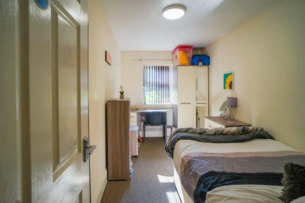 6_Harcourt_Road