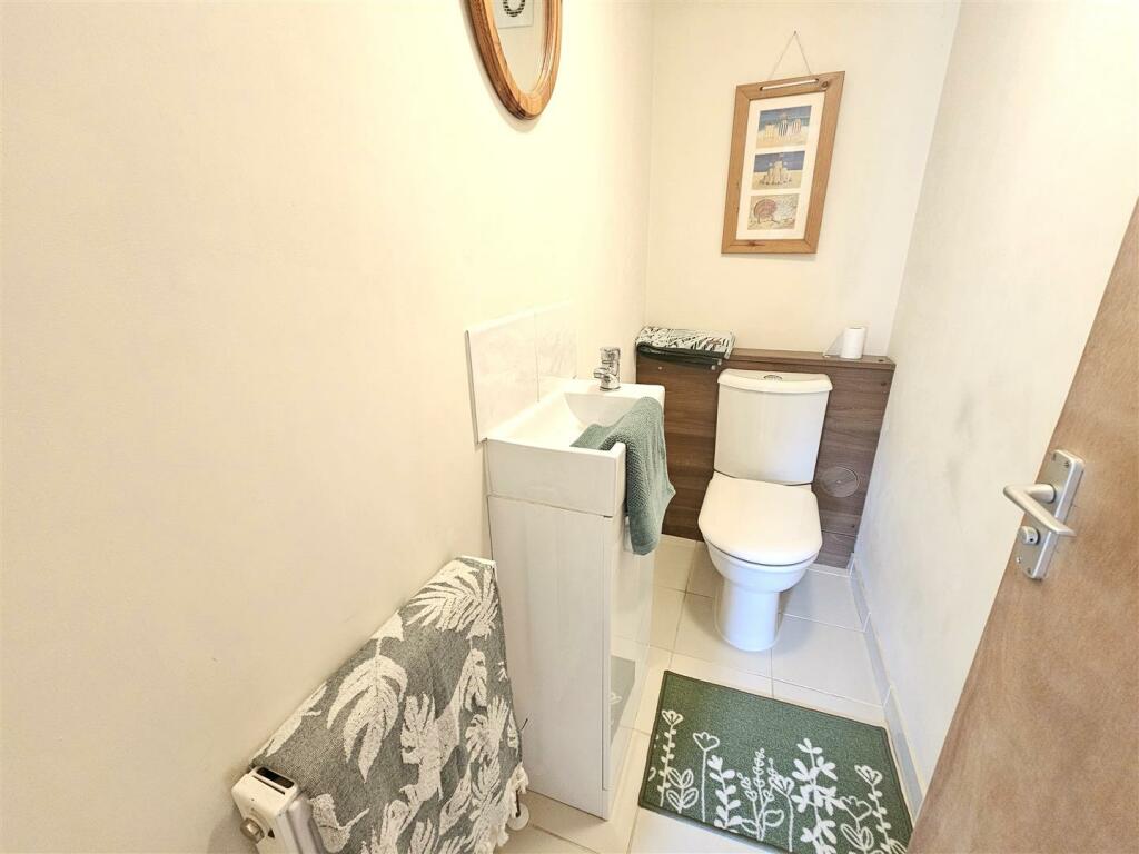 Cloakroom.jpg