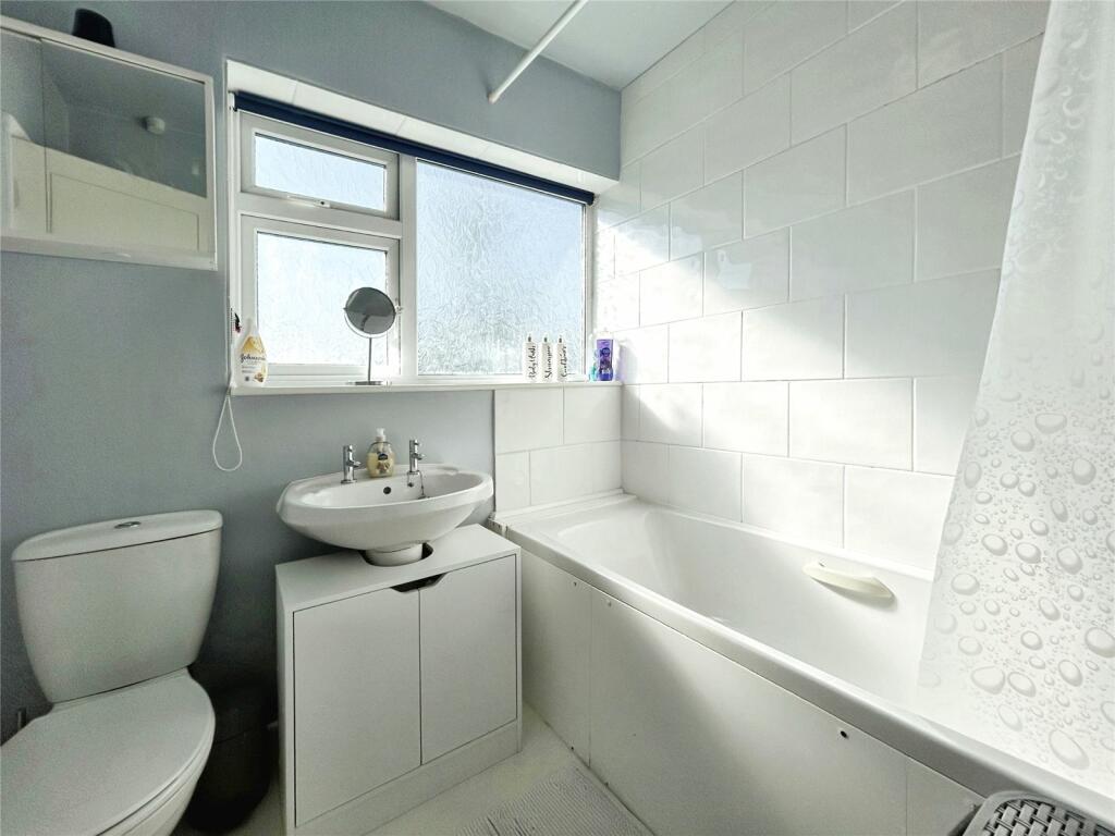 Re Fitted Bathroom/W