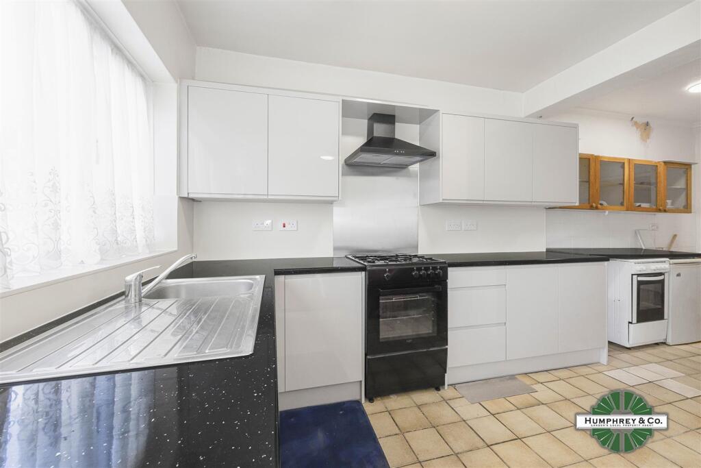 57 Cecil Road -010.jpg