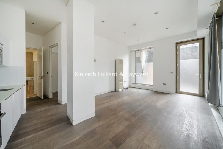 5e3c7534-f344-4fd...