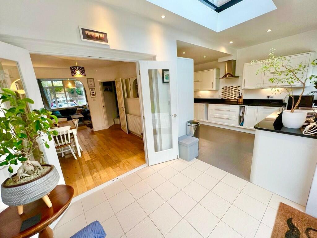 IMG-20241015-WA01...