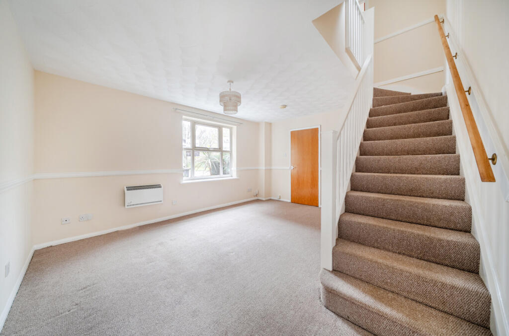 1383681-11-693804...