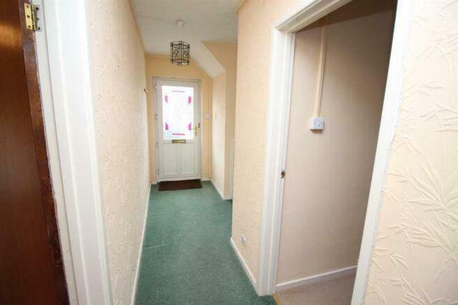 39 porset close hallway.jpg