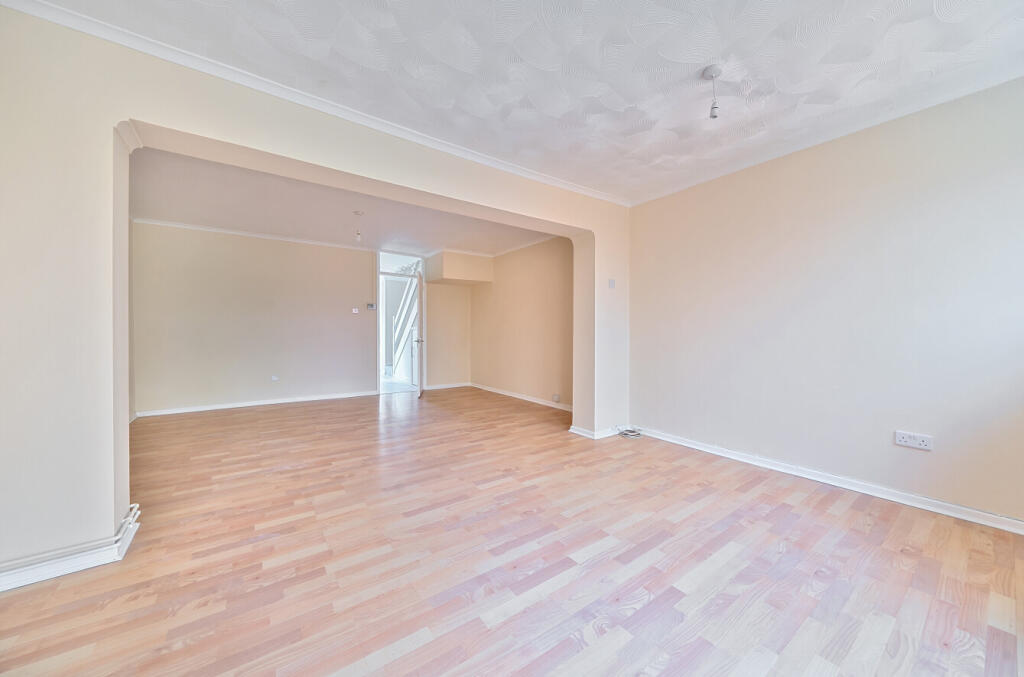 1305206-6-6854394...