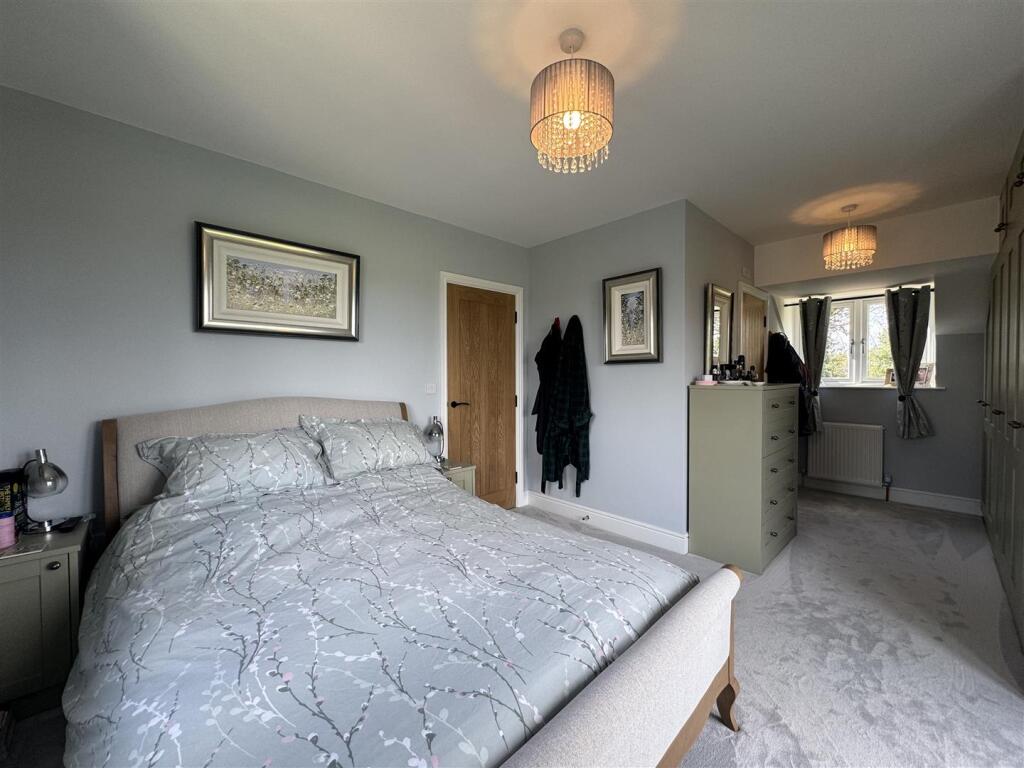 PRINCIPAL BEDROOM A