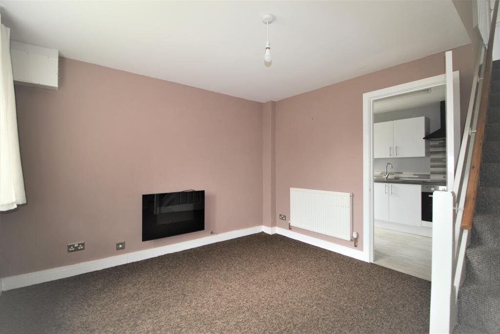 Living room (2)