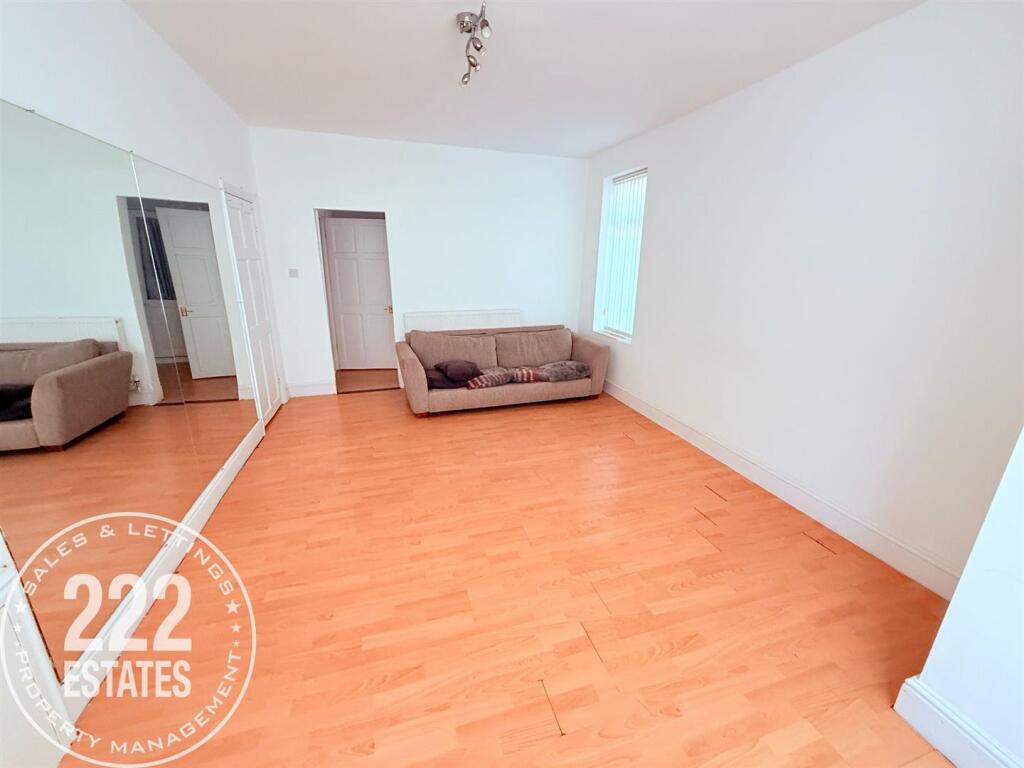 PHOTO-2025-05-01-14-41-10 (5).jpg