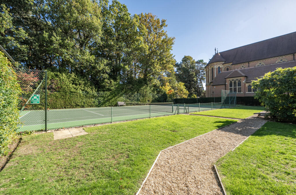 1361822-1-68e3a43...