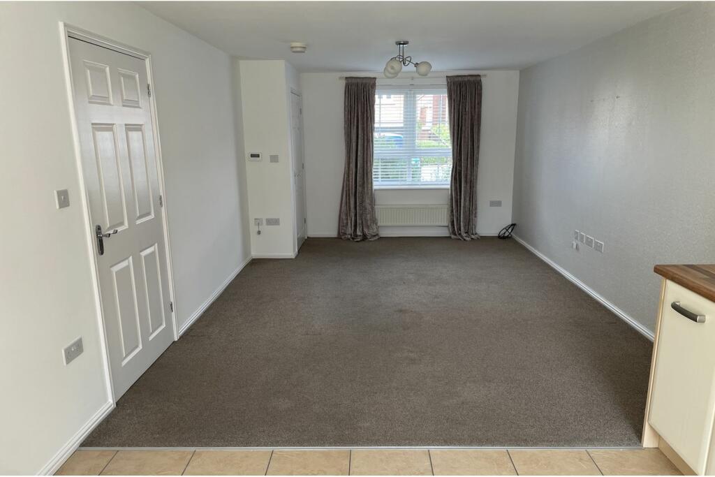 Lounge / Kitchen