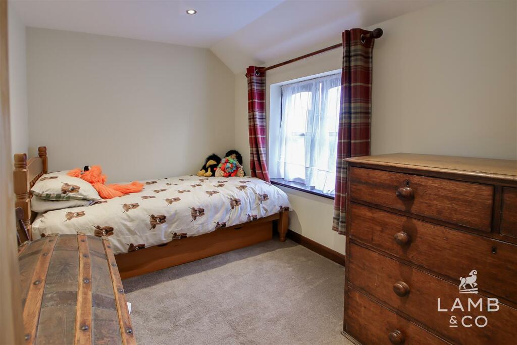 BEDROOM TWO