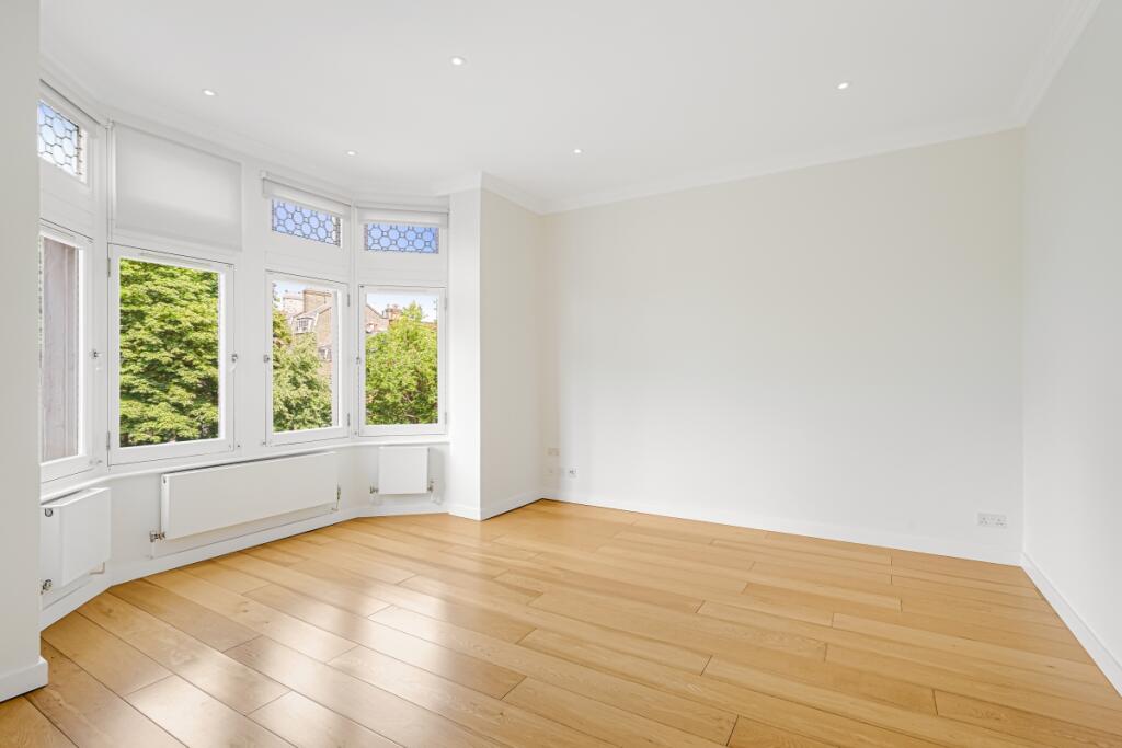 Flat 4 221 Brompt...