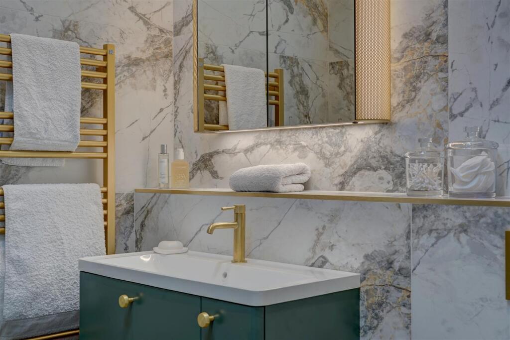 Arrow House (43).jpg