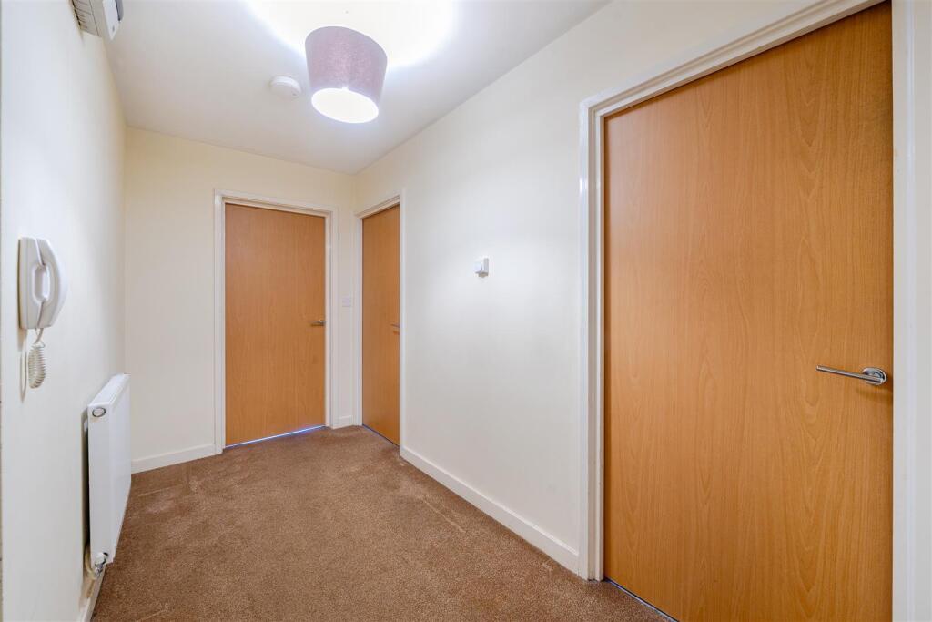 69 Reffield Close