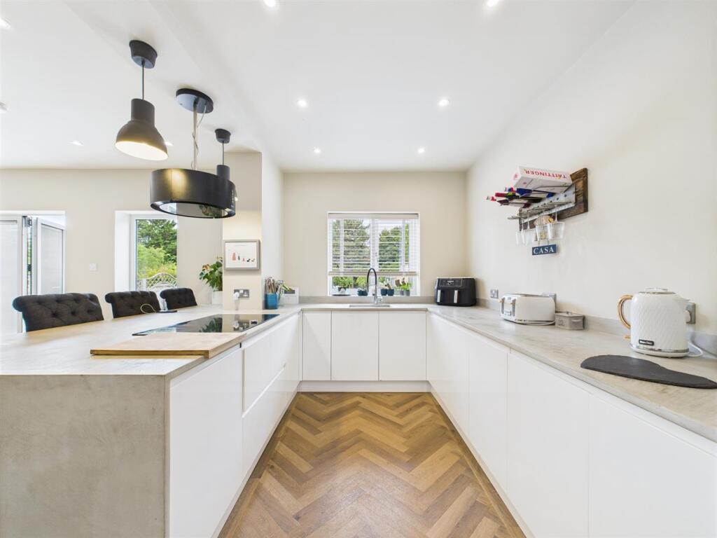 Kitchen/Dining/Family