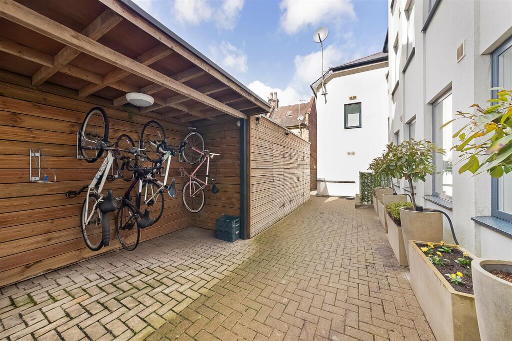 Bike Store