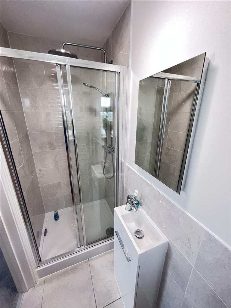 Ensuite shower room