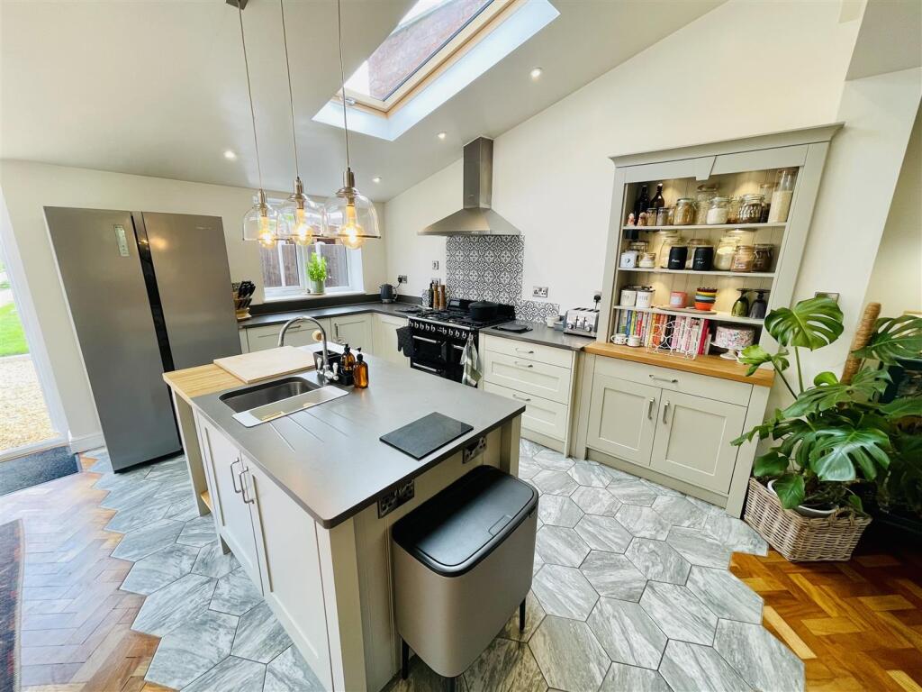 Open Plan Kitchen/Dining Room