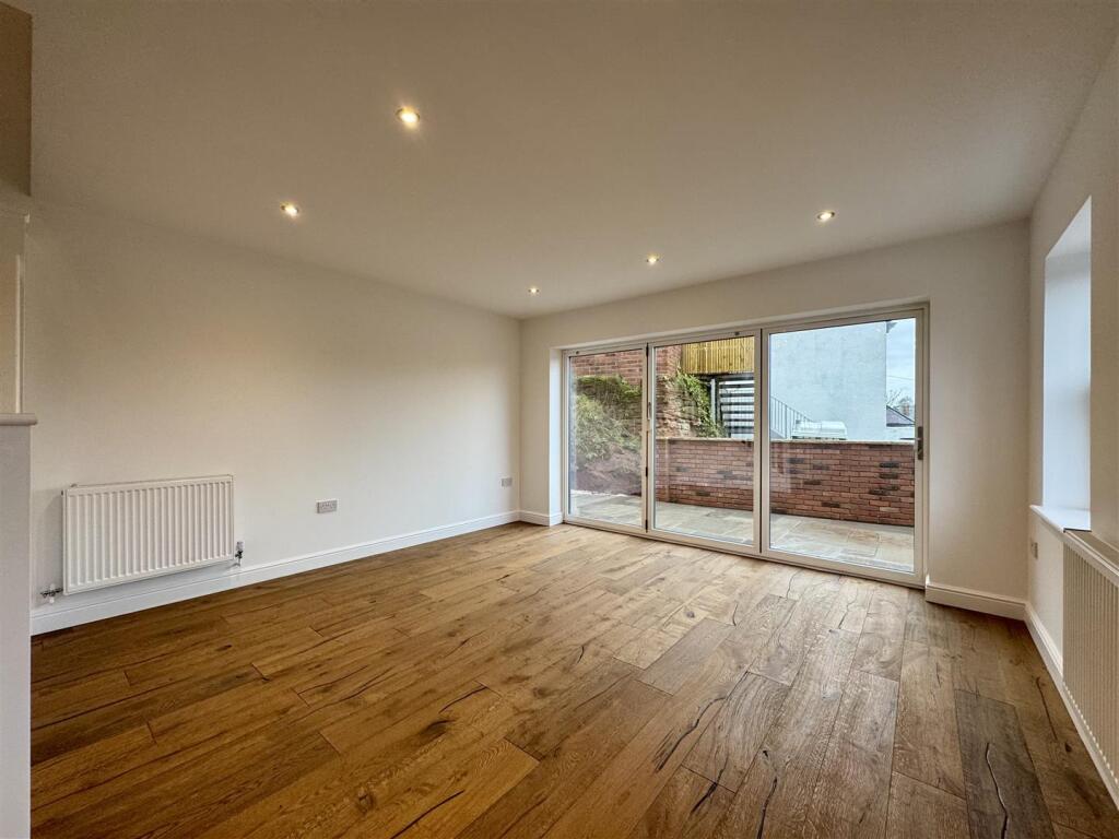 Caunsall Road, Caunsall