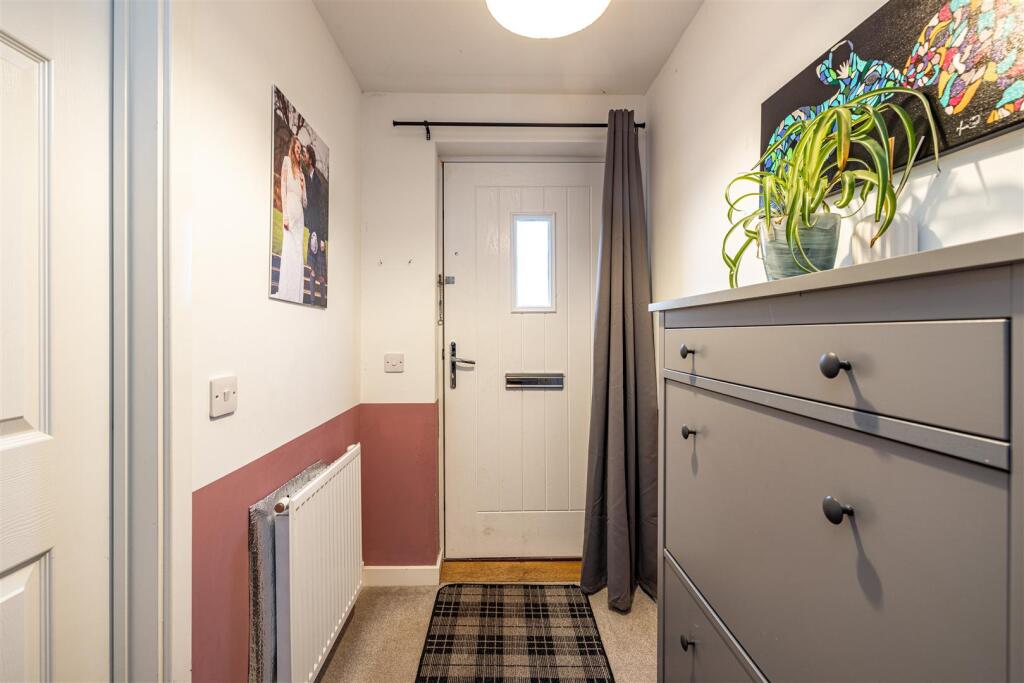 28 Knoll Park, Galashiels