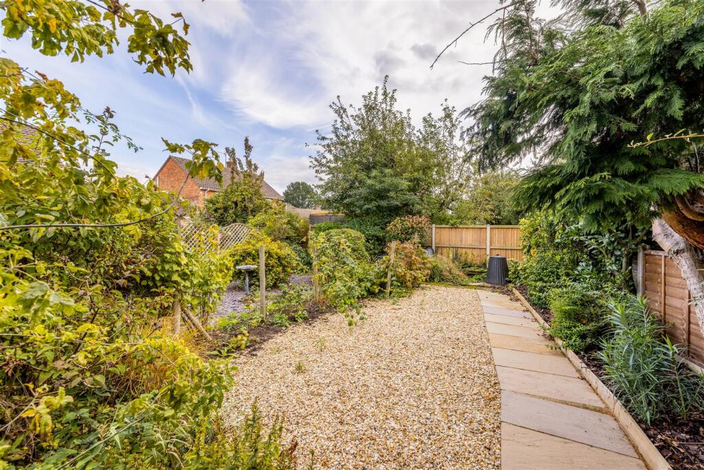 24 Winston Gardens (Boston)-17.jpg