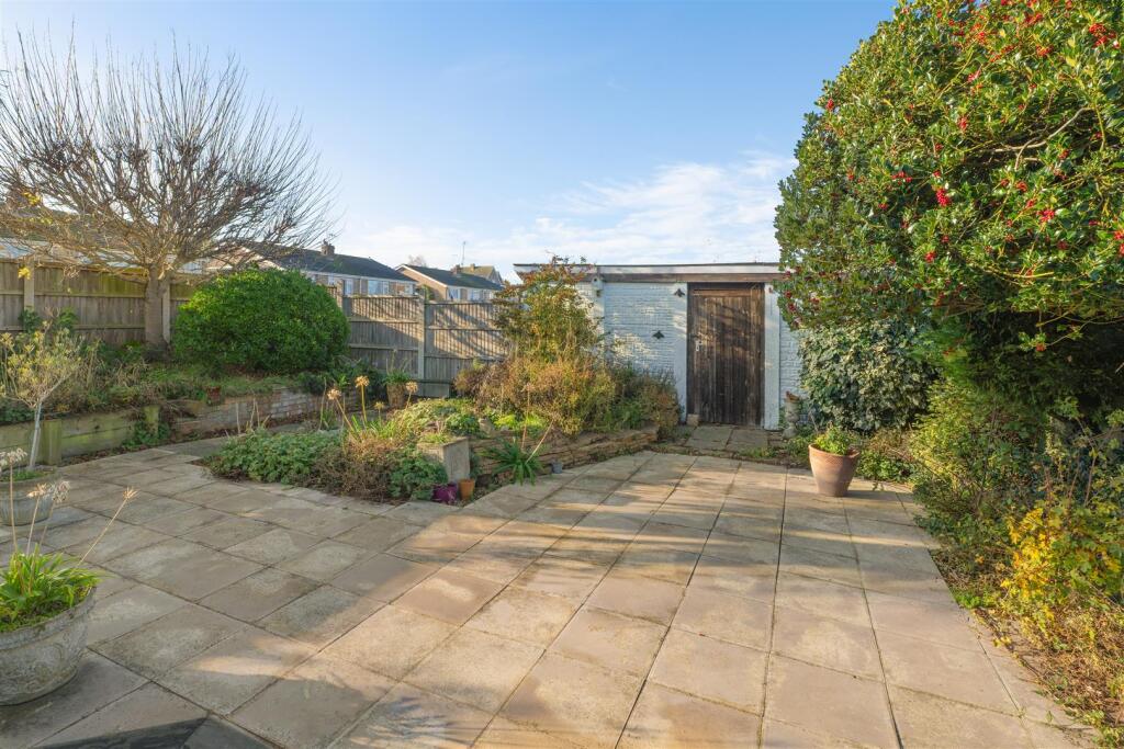 Shearwater Avenue, Whitstable