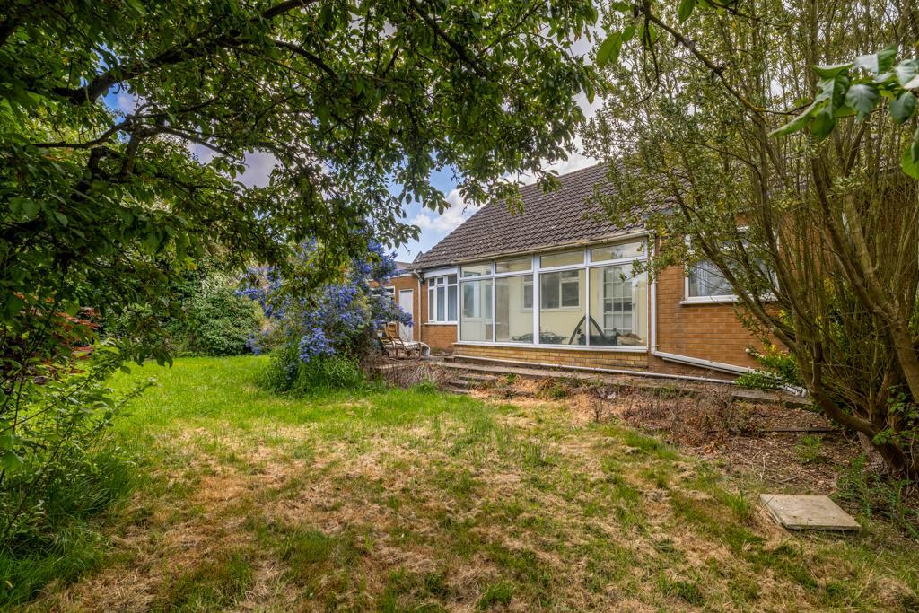 8 Leagate Road (Gipsey Bridge)-10.jpg