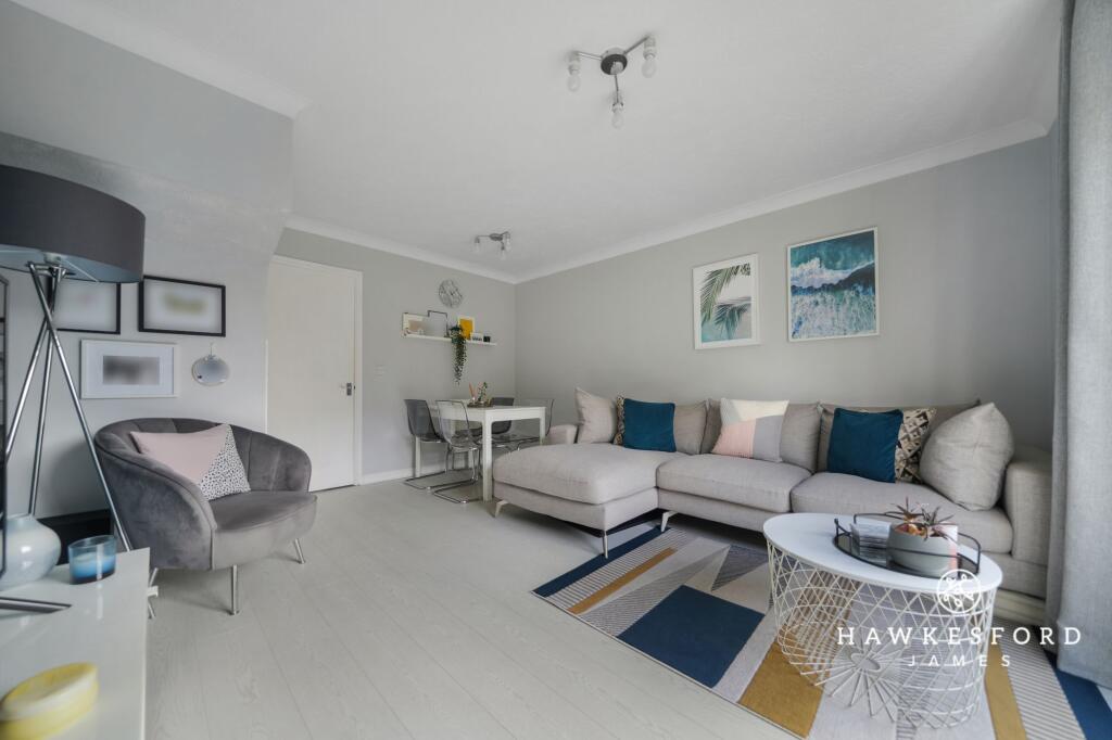 Feldspar Close, Sittingbourne - Lounge/diner