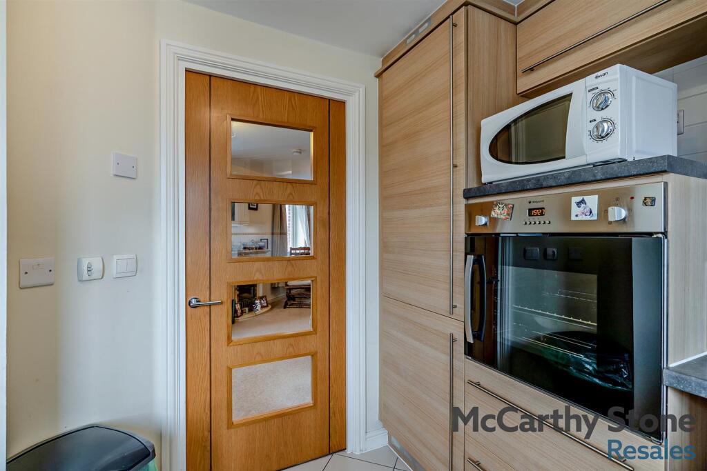 8671075-interior07-800.jpg