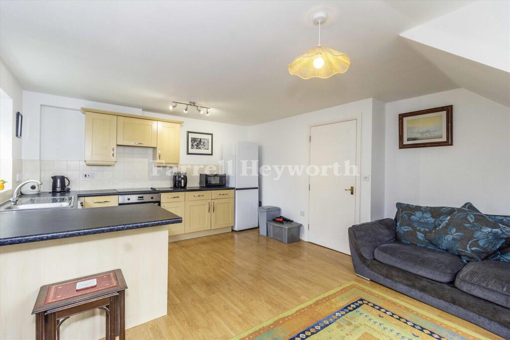 Open plan living vie