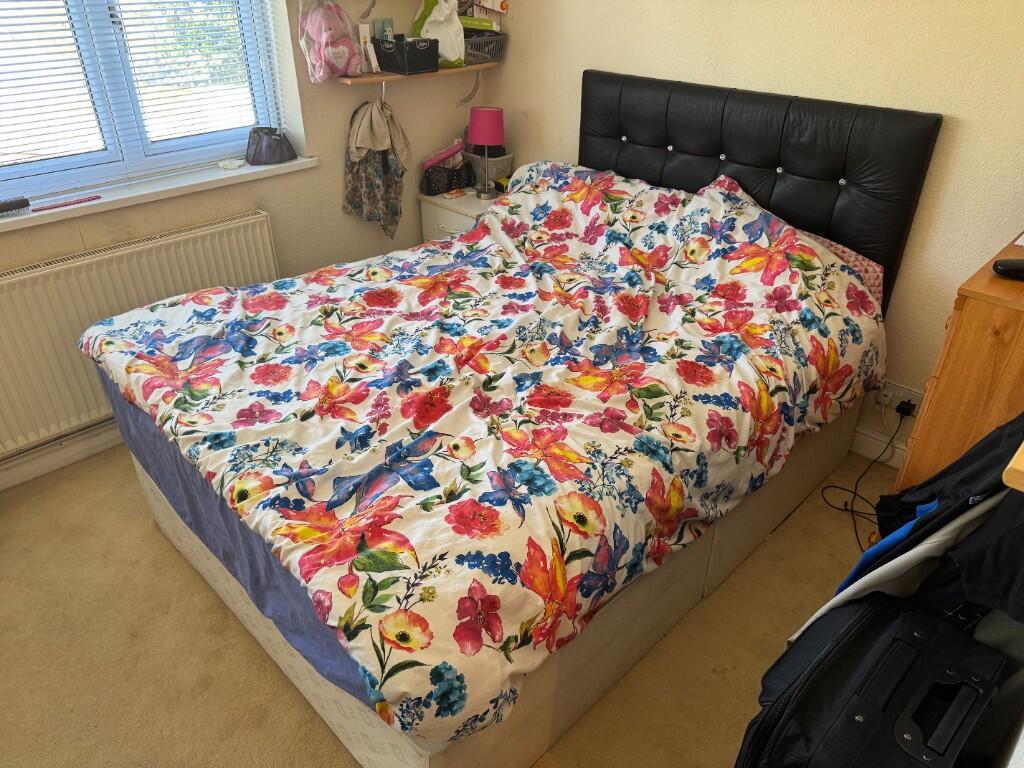  Ensuite Bedroom