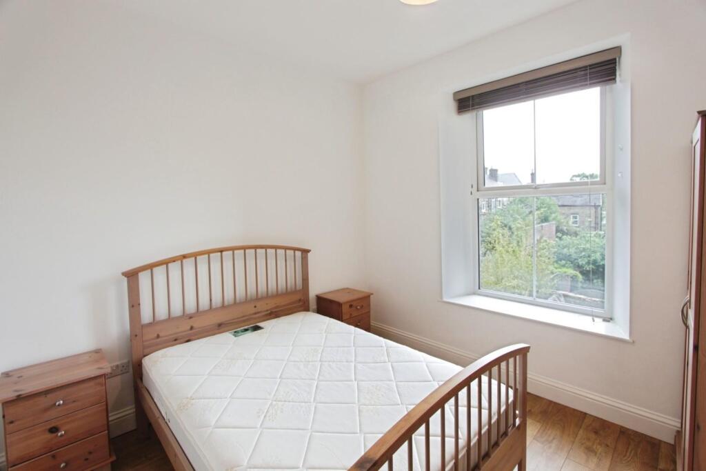 3ca22f78-Bedroom.JPG
