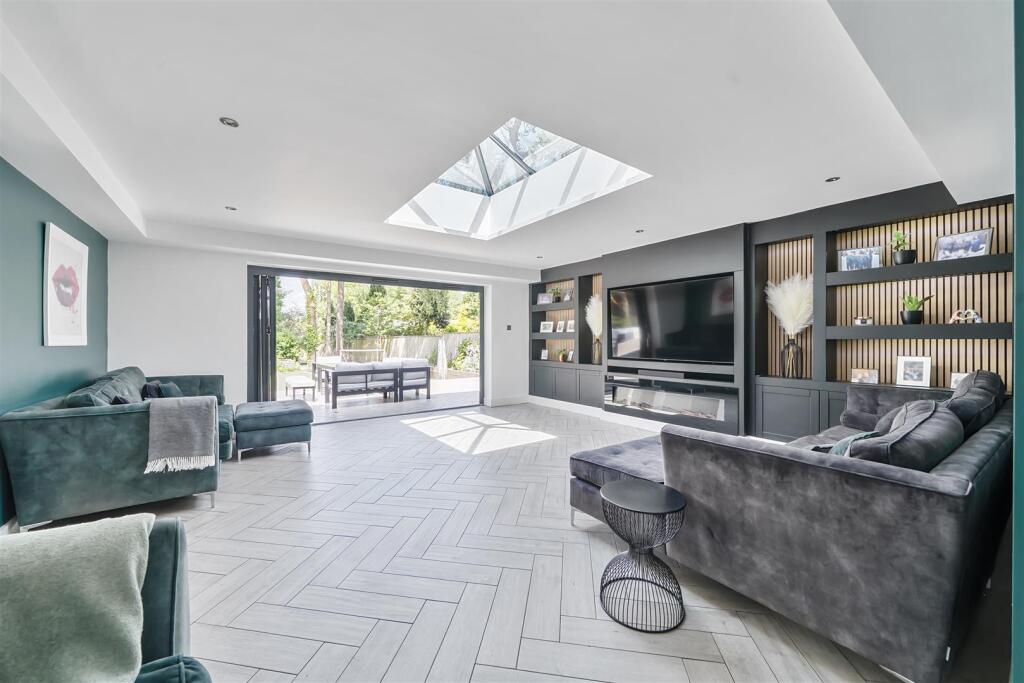 4. 1296409-13-682c9a3bbdbc2-ARW-1.jpg