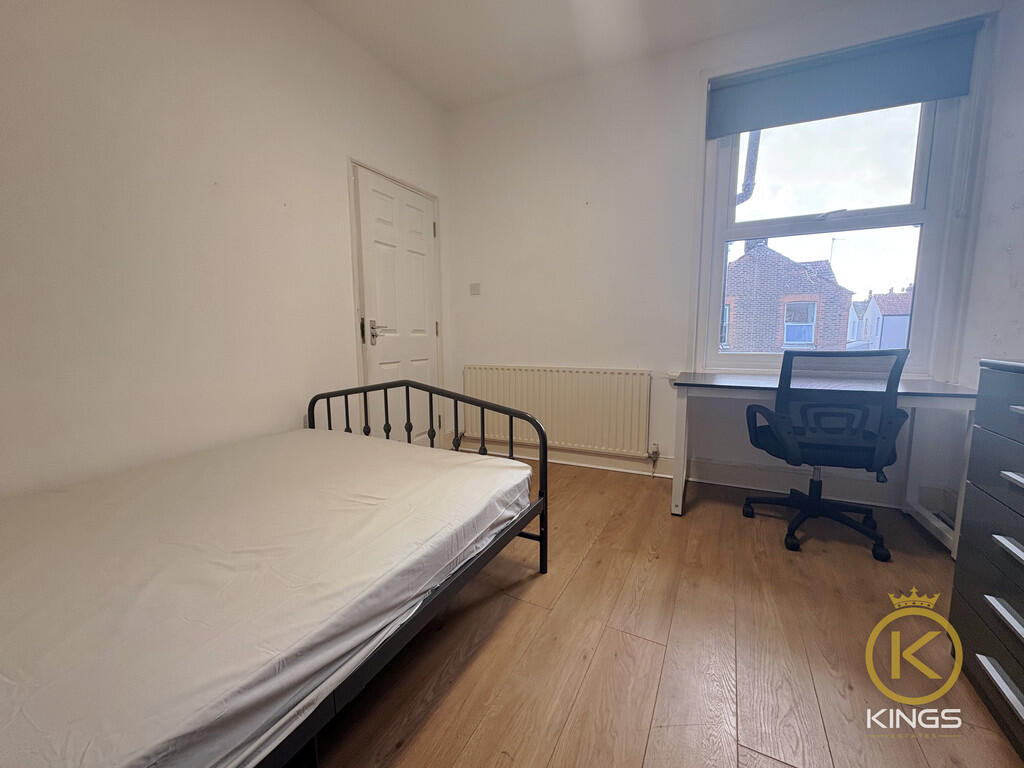 66 DEVONSHIRE AVE...