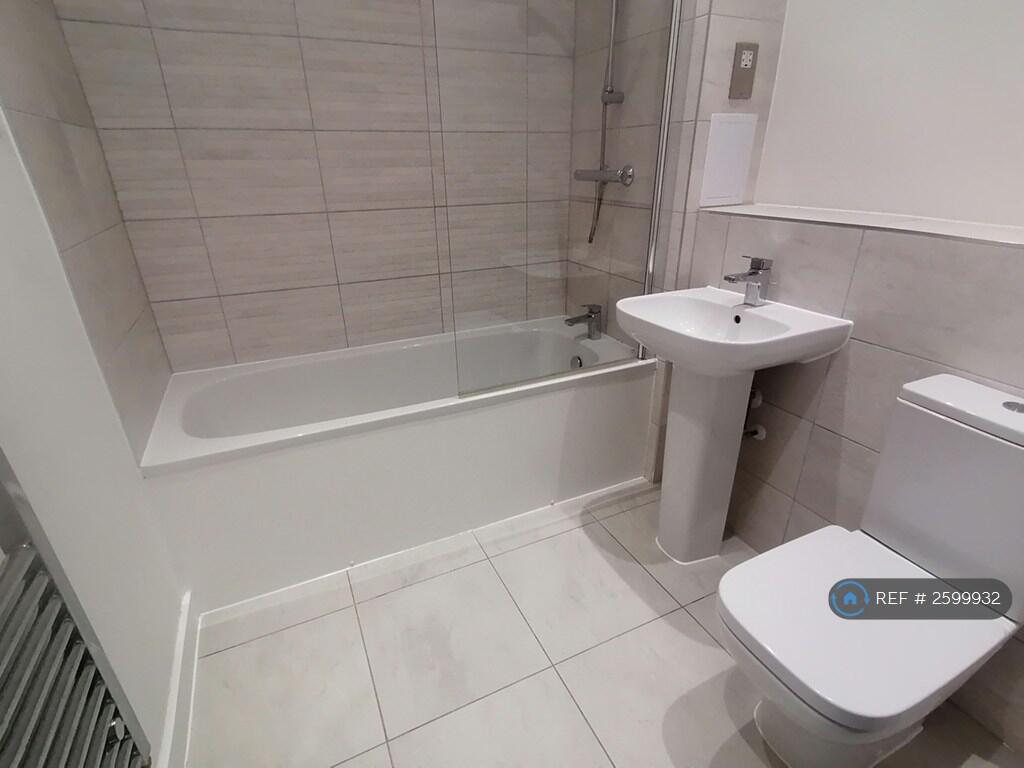 Main Bathroom