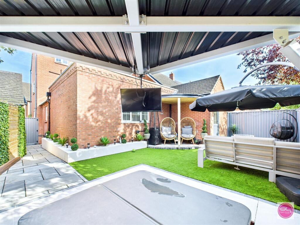 Cranfield Avenue, Church Gresley (21).jpg