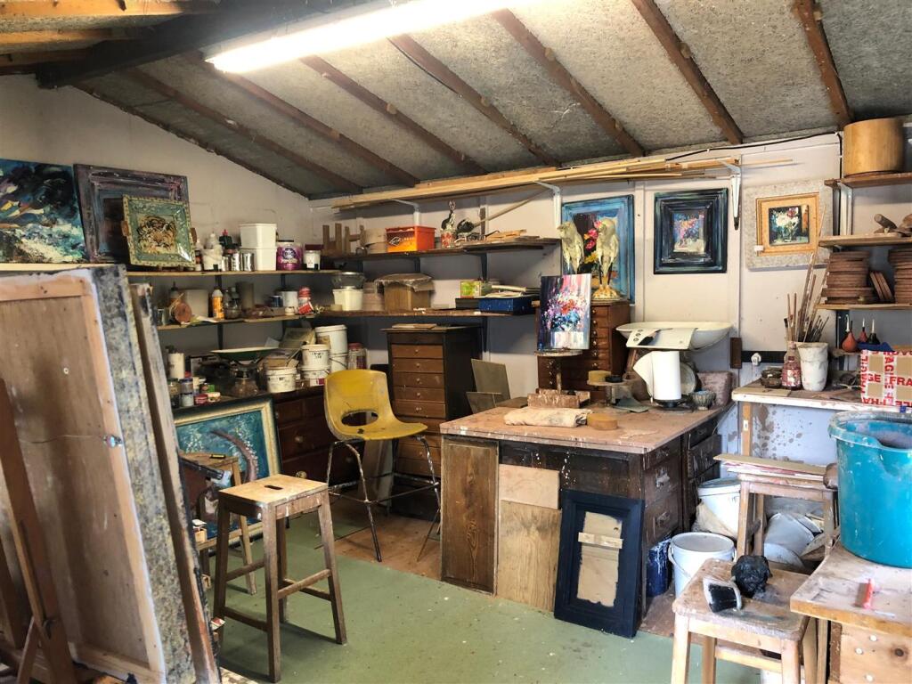 ART STUDIO
